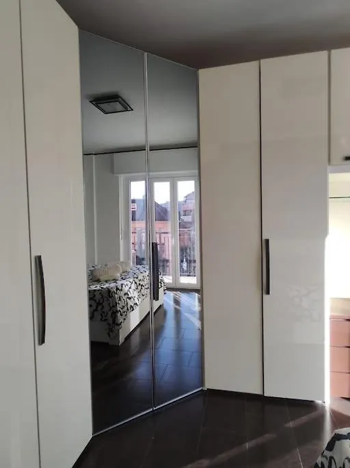 Bilocale Luminoso E Accogliente Zona Marche Daire Milano 0*,  İtalya